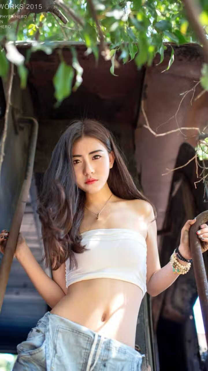 西甲：马德里双雄再度展开激烈追分战，积分差距缩小，马德里竞技西甲夺冠