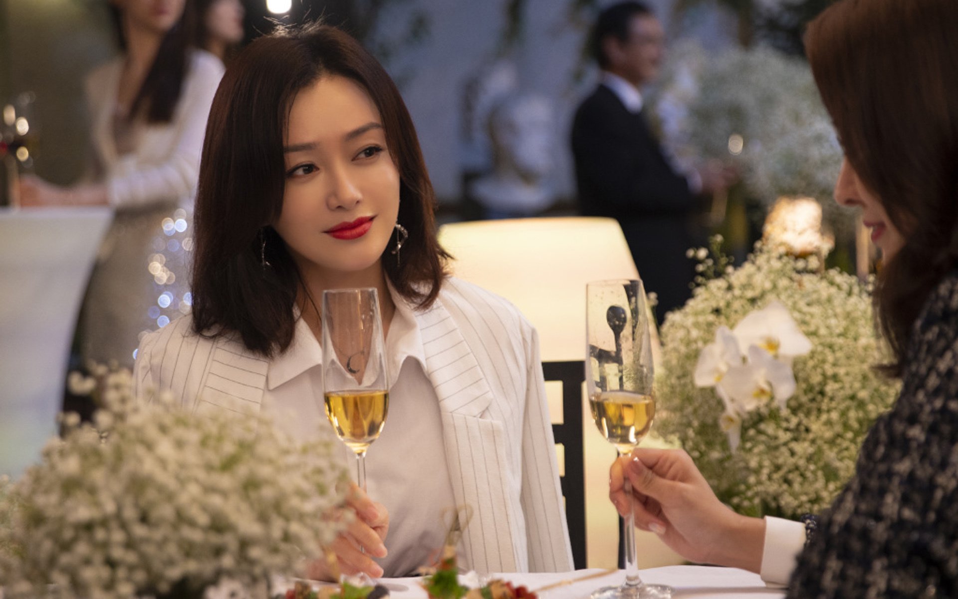 希腊女篮在欧洲锦标赛中夺冠，展现新一代实力，希腊篮球世锦赛