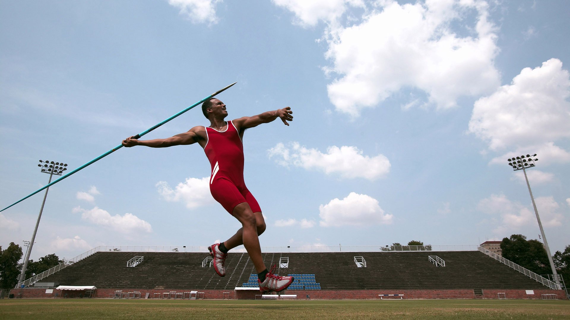 法国队混合4×100米自由泳接力决赛强势亮相，法国游泳队